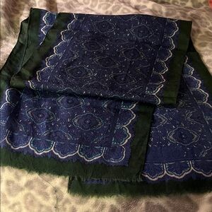 Anne Klein Navy and Forest Green Scarf